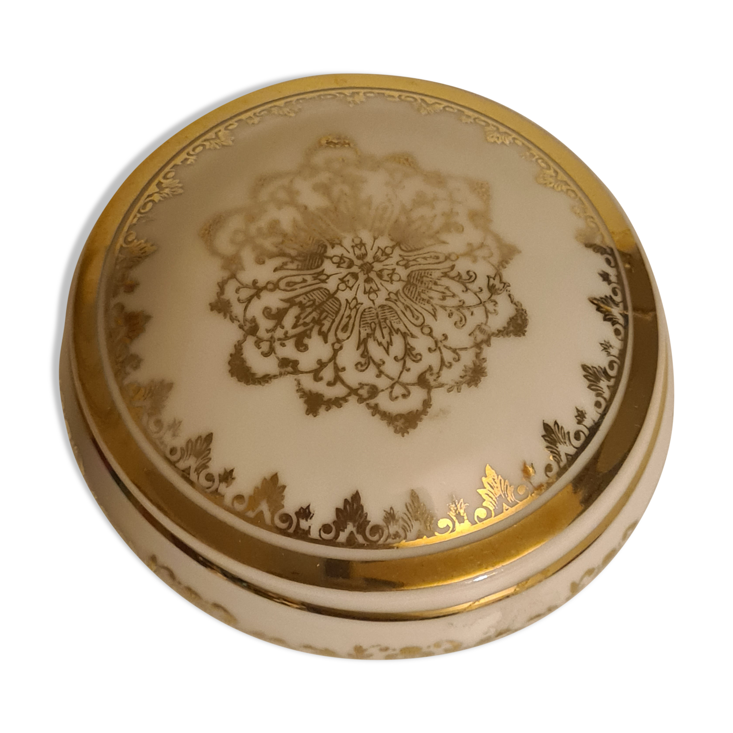 Porcelain bonbonnière PF white and gold