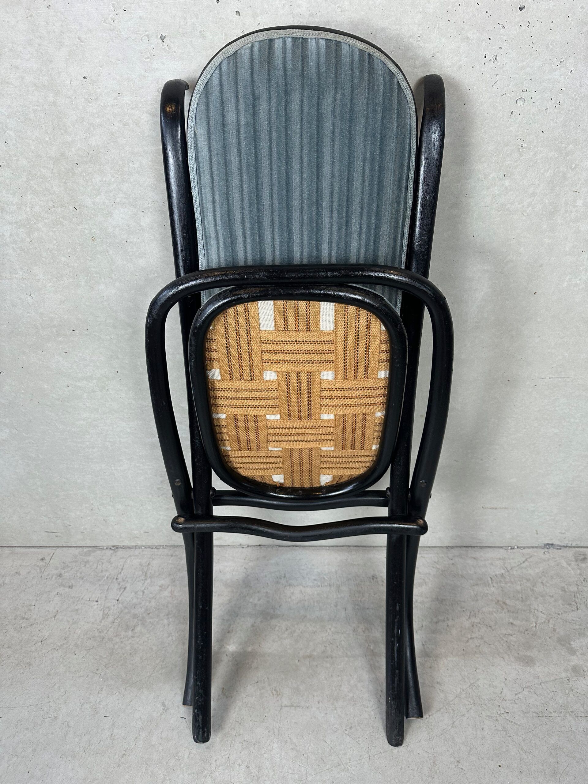 Antique Thonet folding chair – Kaminsessel
