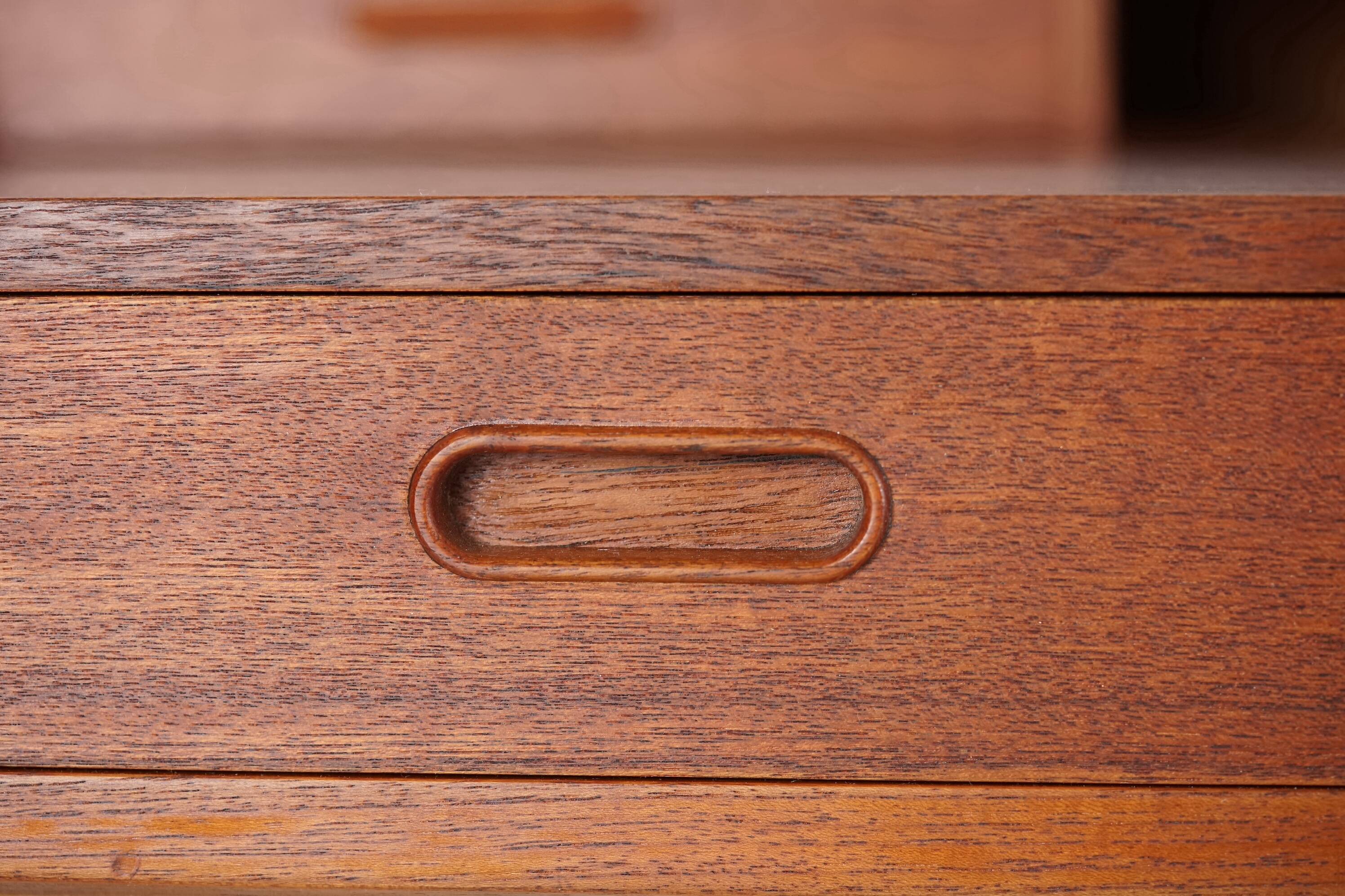 Danish teak desk, Model 64, by Arne Wahl Iversen for Vinde Møbelfabrik, 196