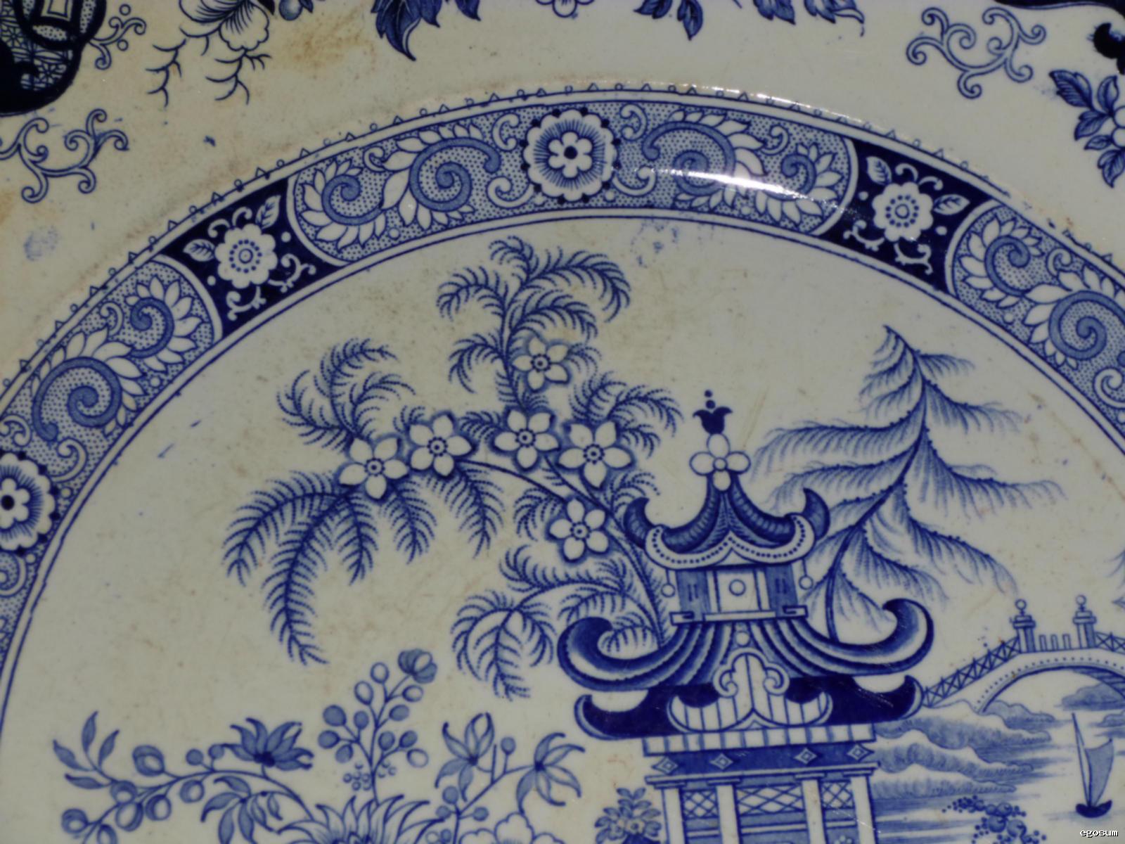Plat Creil et Montereau décor chinois bleu
