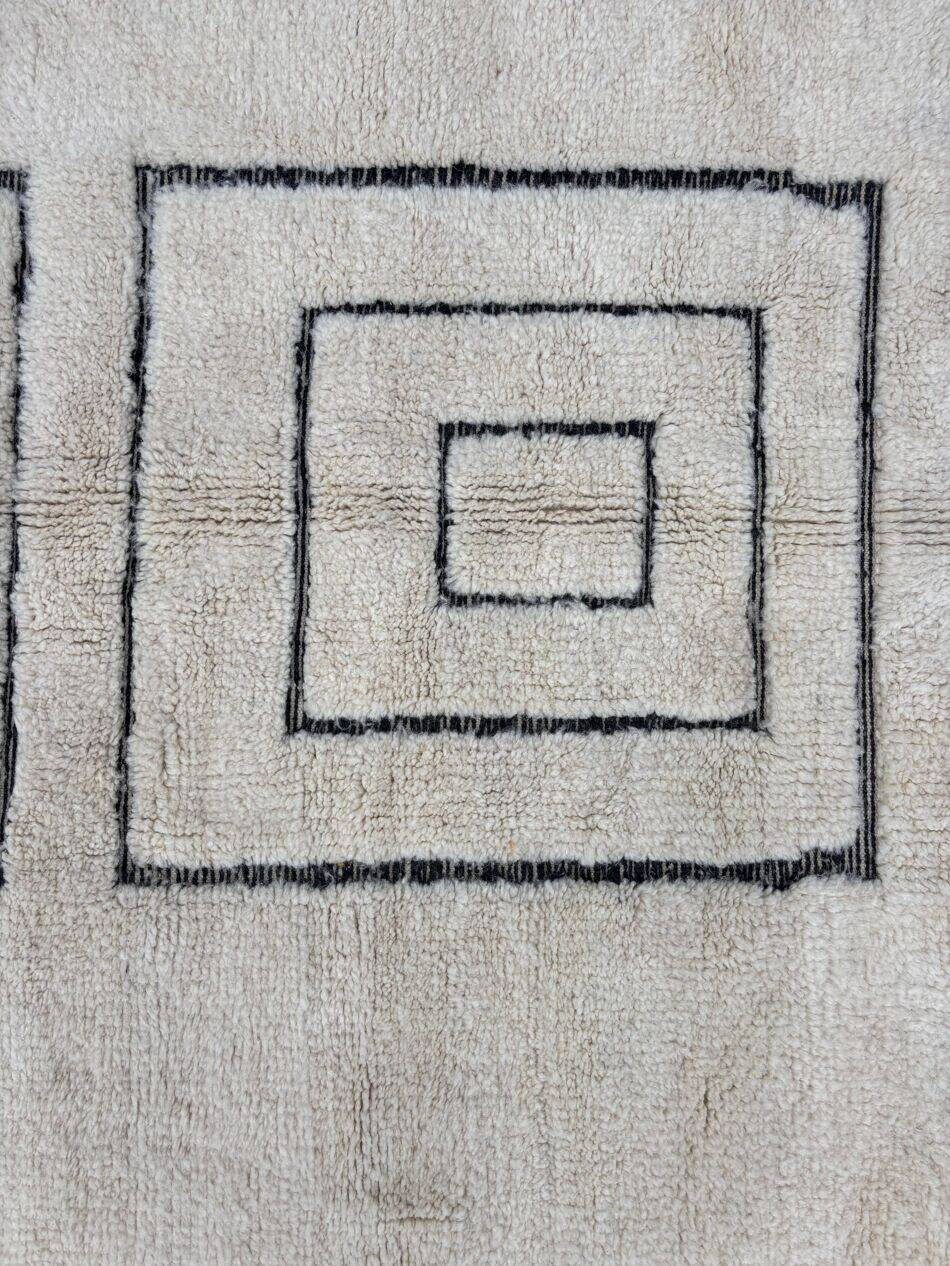 Traditional handmade Berber rug 250cmx150cm