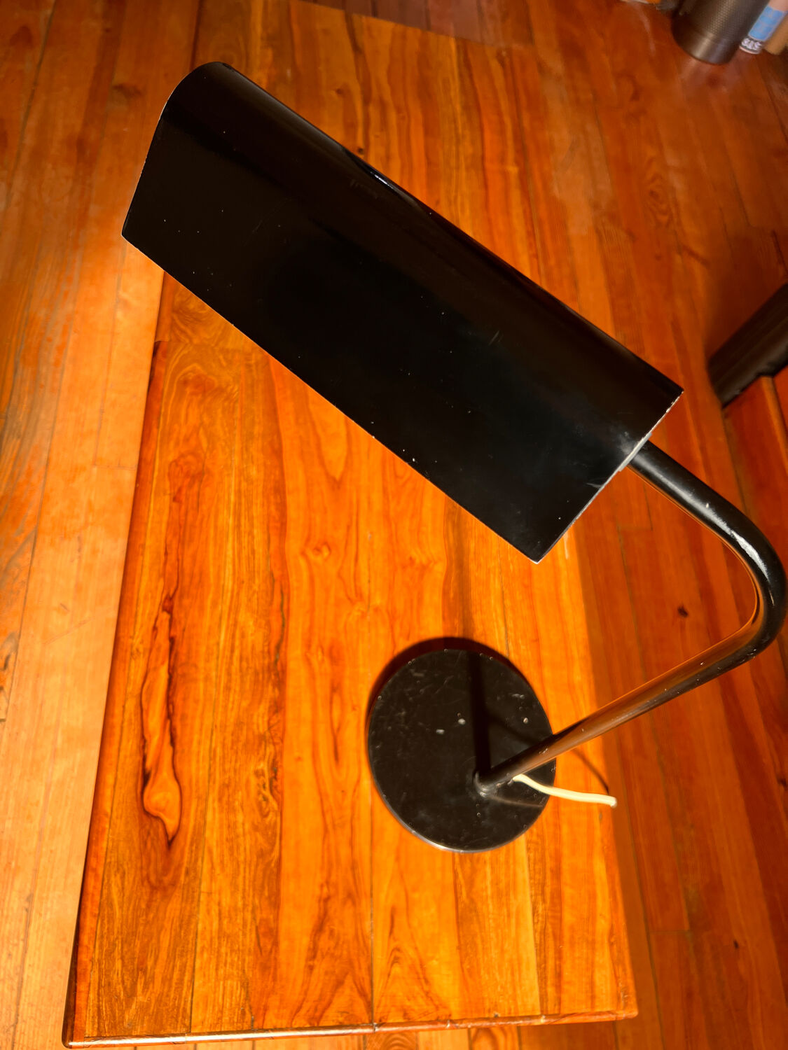 Amilux desk lamp