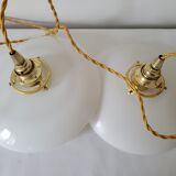 Duo of suspensions in white opaline