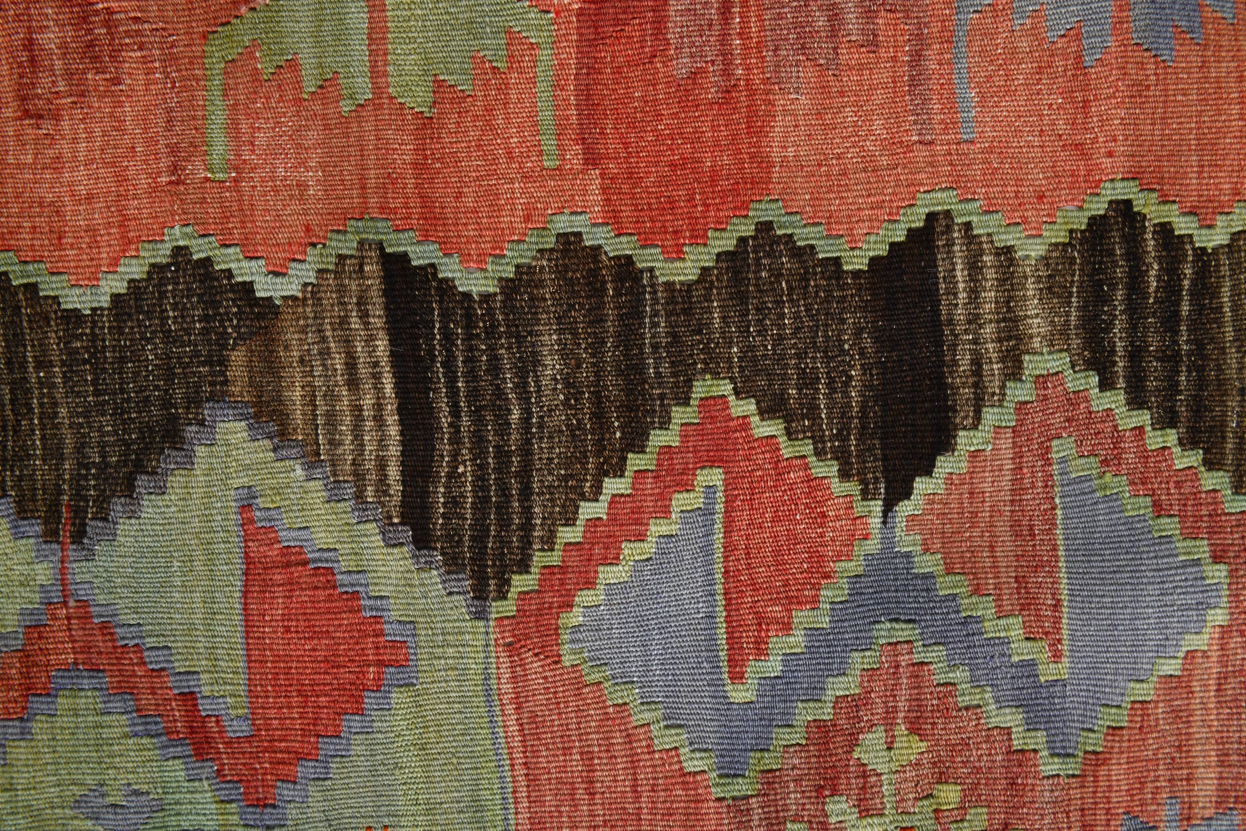 4x6 Red & Green Geometric Persian Kilim Rug, 132x194Cm