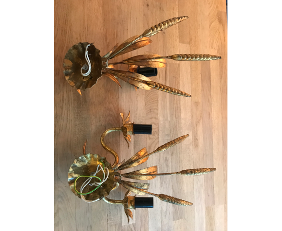 Chandelier and pair of wall sconces of wheat