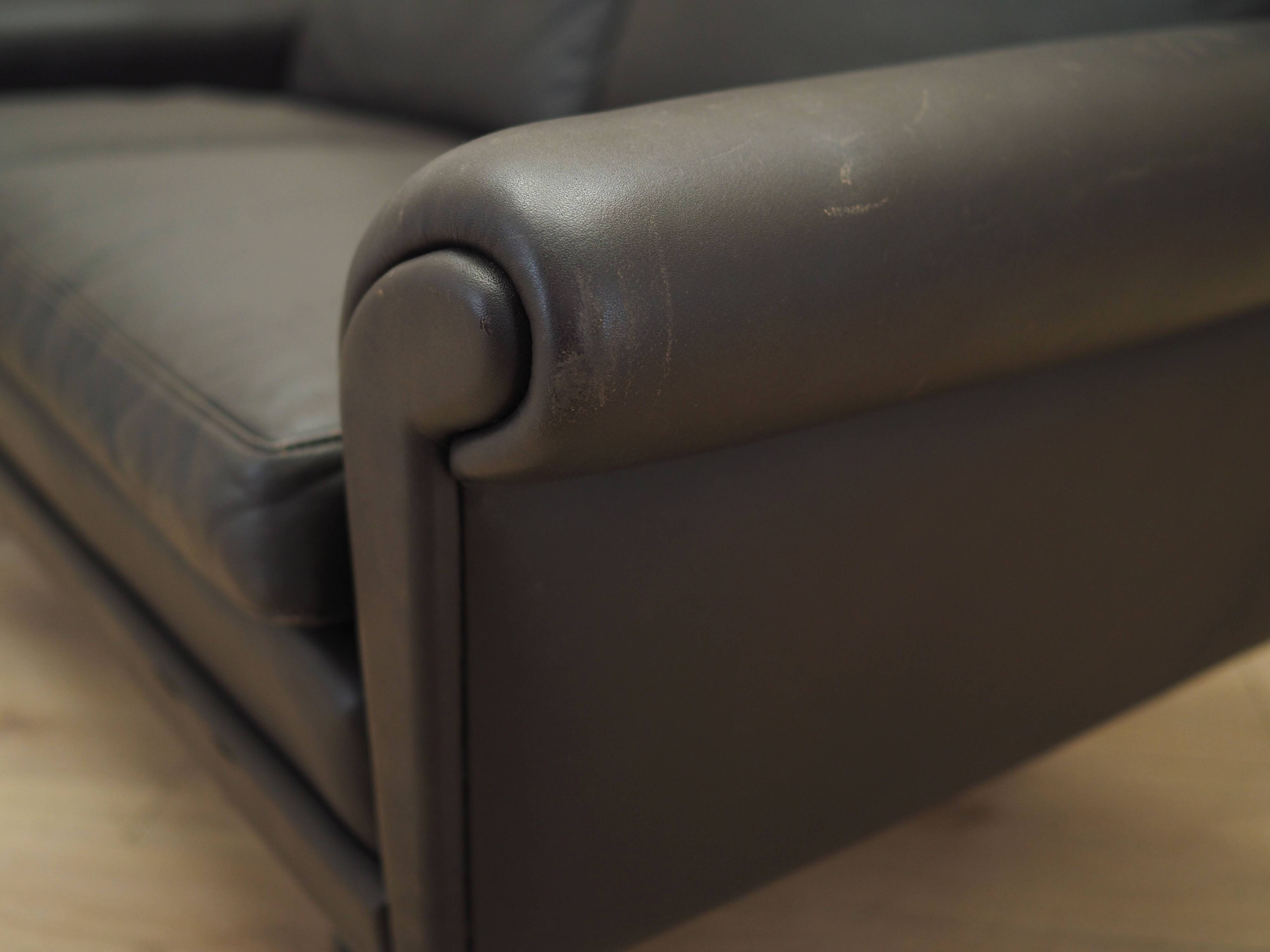 Brown leather sofa, Danish design, 1960s, designer: Aage Christiansen