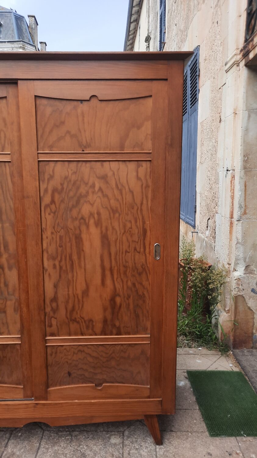 Sliding door wardrobe