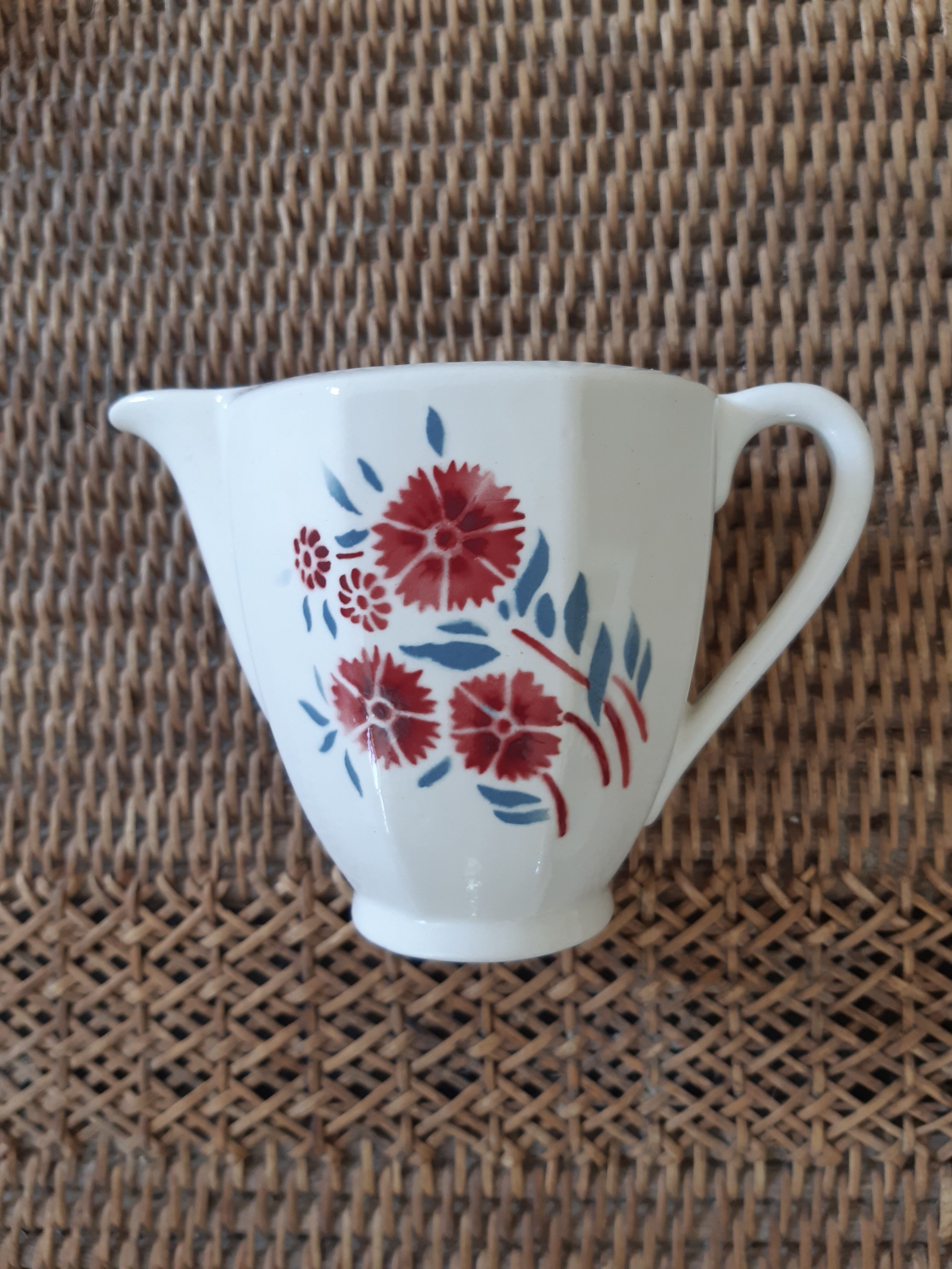 Badonviller milk pot