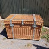 Malle de voyage ancienne en osier