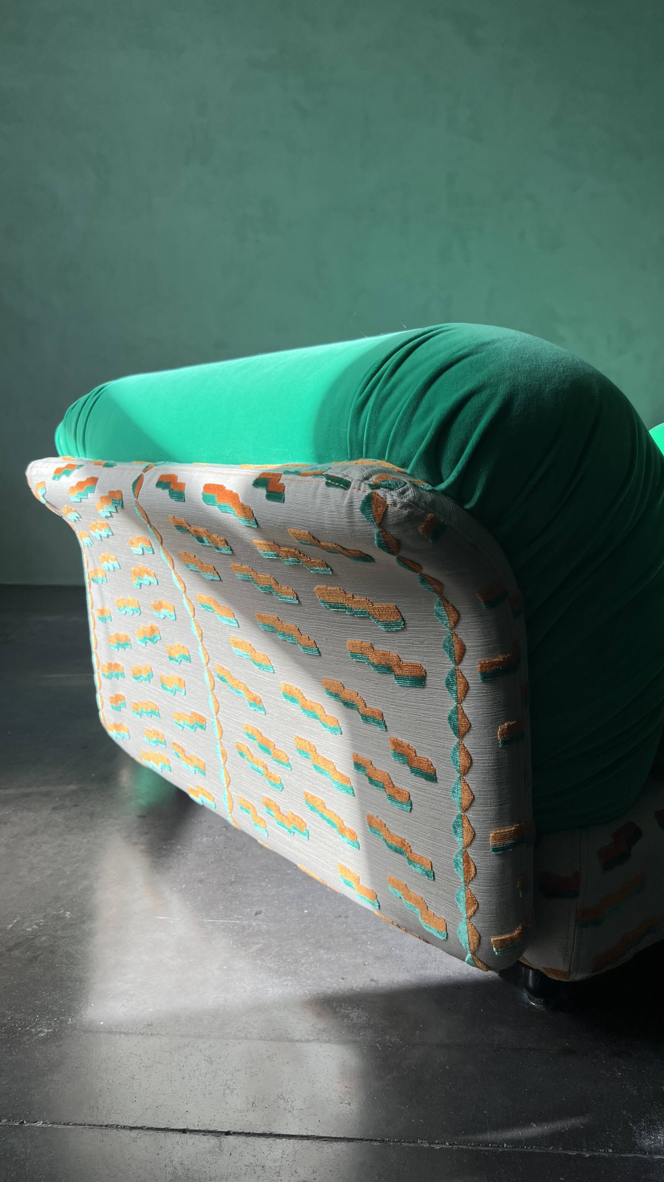 Rossi Di Albizzate Grandangolo sofa from the 1970s
