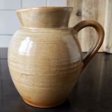 Pitcher in beige sandstone CNP Grès Village
