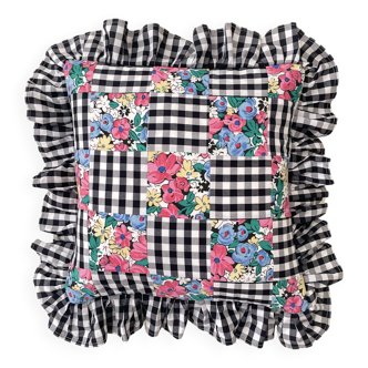 Hi Ginette patchwork cushion