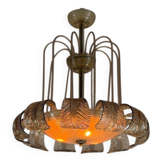 Venetian Art Deco lustre in Murano glass in gilded colour, circa 1930.