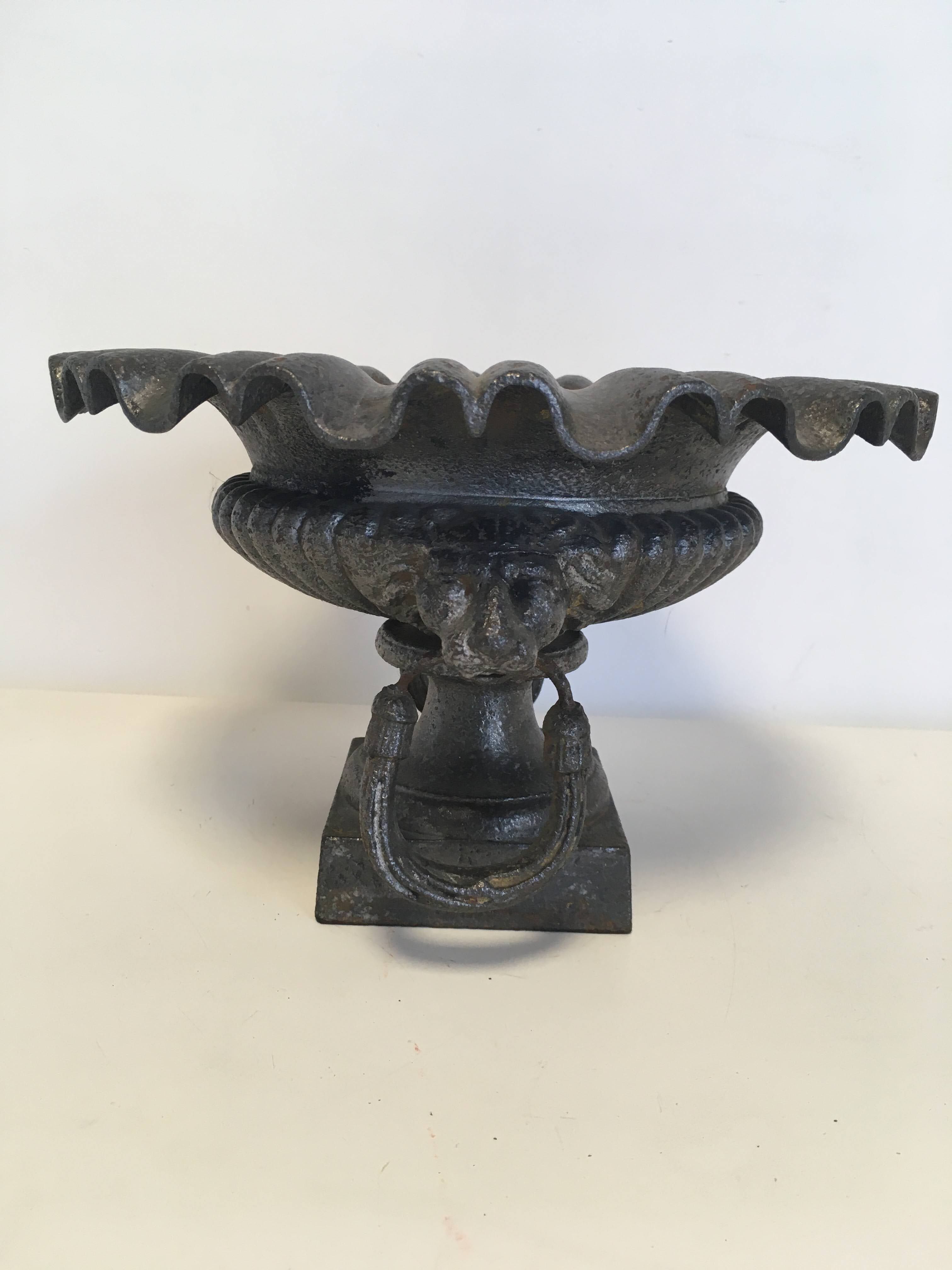 Cast-iron Medici vase