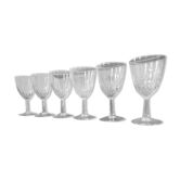 Service de 6 verres à vin ciselés