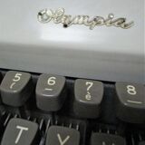 typewriter Olympia metal large cart A3 years 60