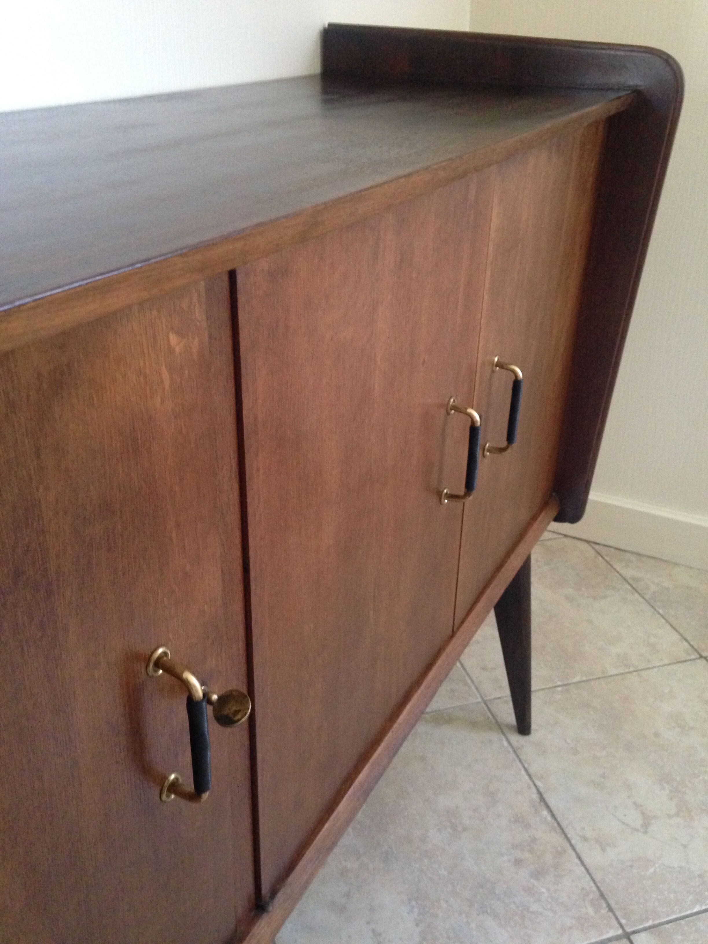 Sideboard SAM Edition with compass feet