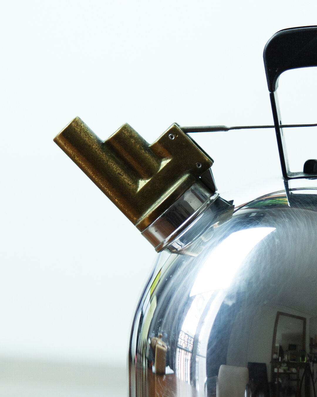 Melodic alessi kettle by Richard Sapper