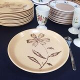 Set of 10 flat stoneware plates