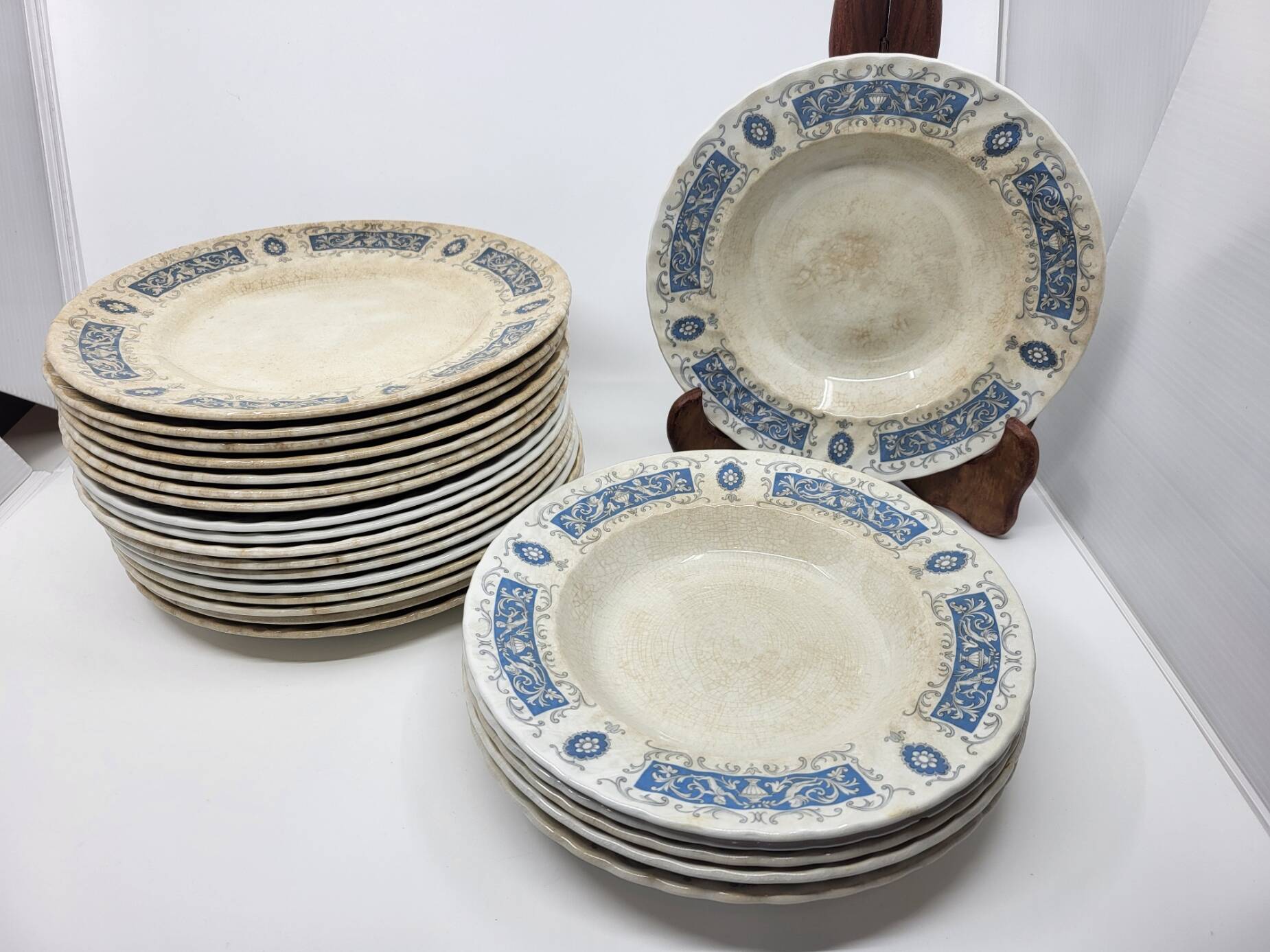 Ridgway Portland English Earthenware Plates (Set of 17)