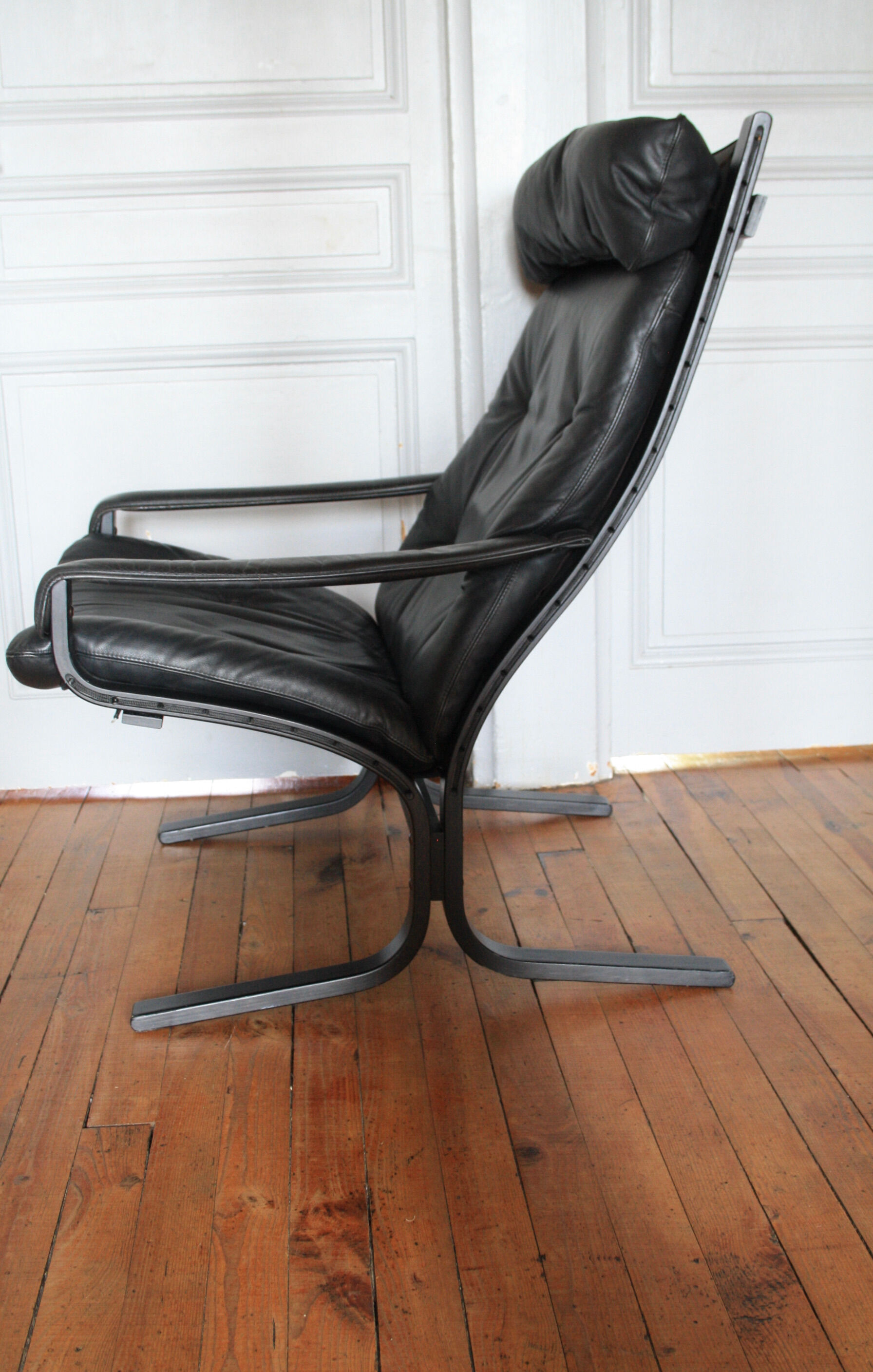 Siesta leather armchair By Ingmar Relling