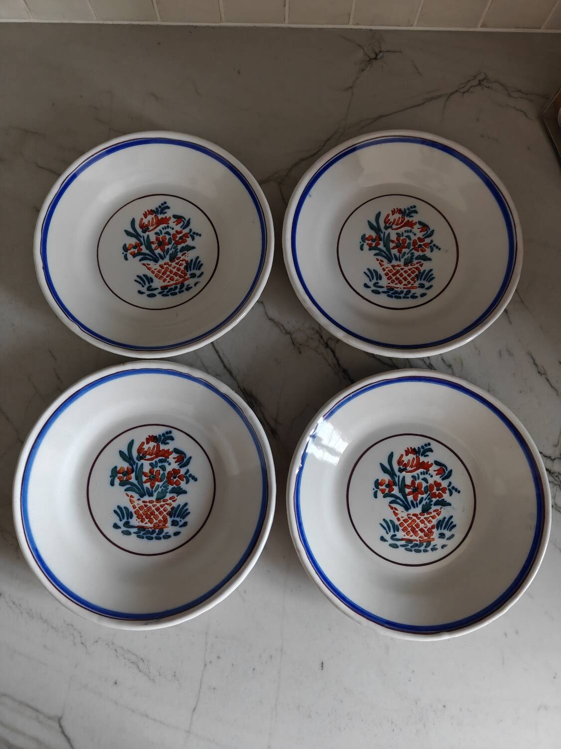 A lot of deep plates.