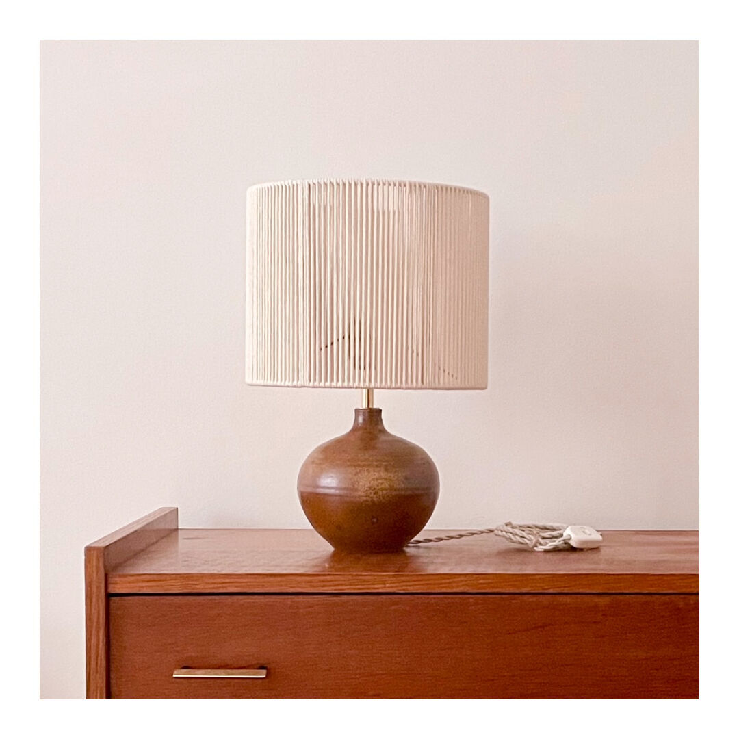 Sandstone lamp and cotton rope