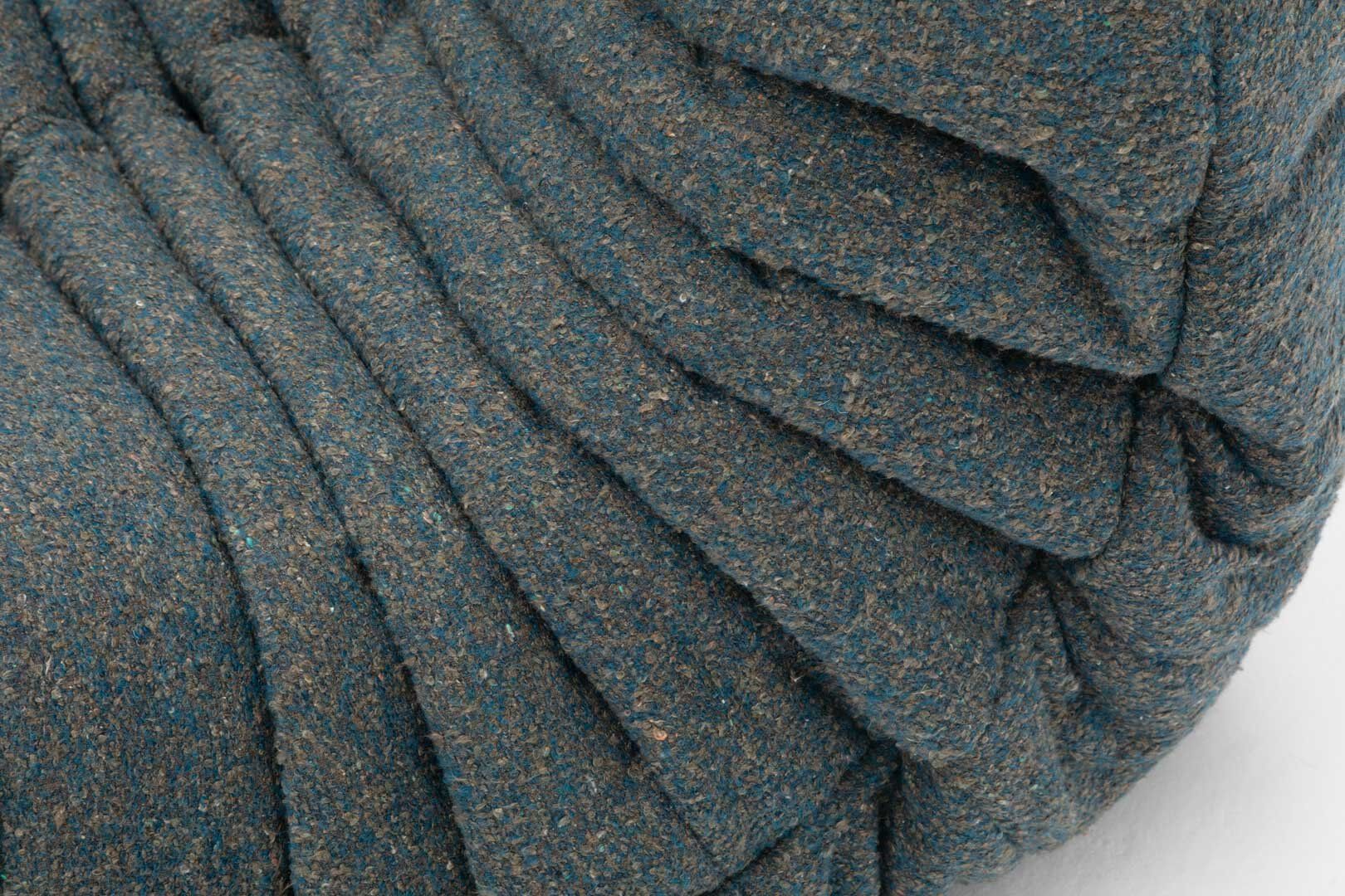 Canapé trois places Togo en bouclé vert par Michel Ducaroy pour Ligne Roset