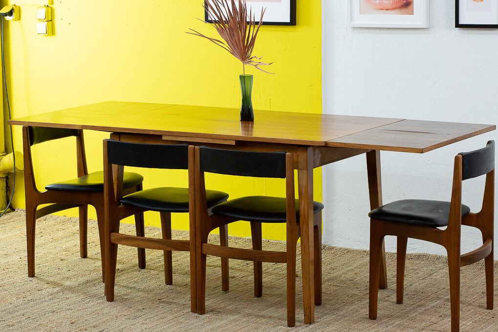 Vintage Scandinavian table 120 cm / 204 cm