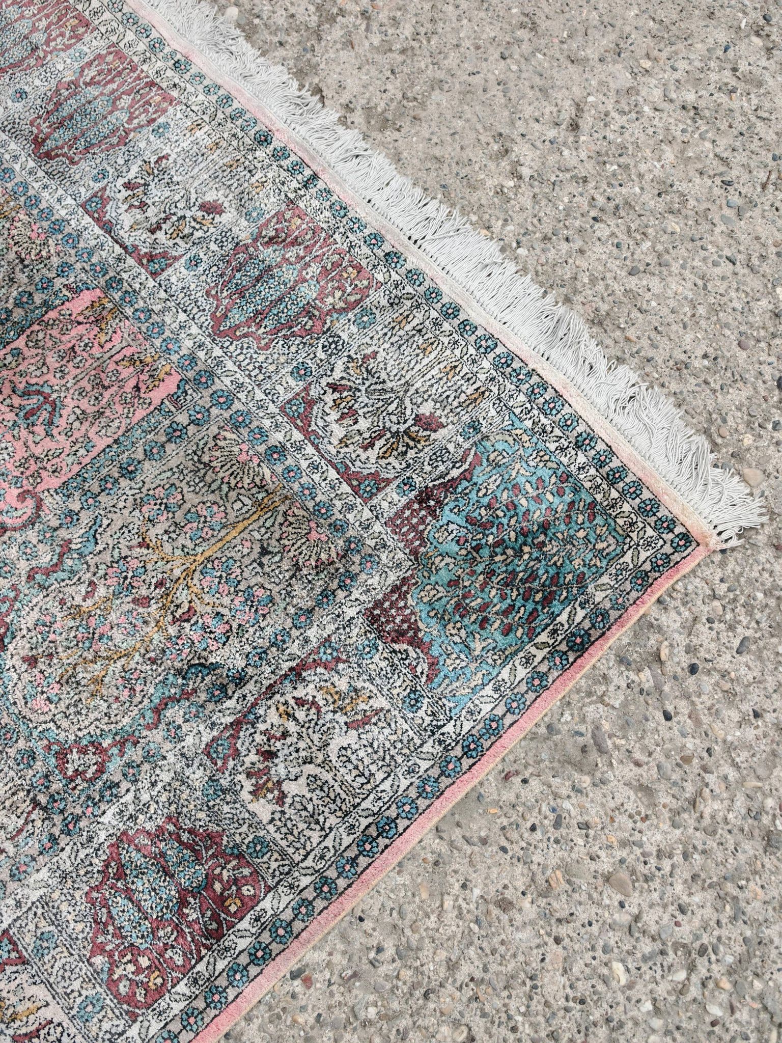 XXL vintage carpet in Kashmir silk Garden of Paradise