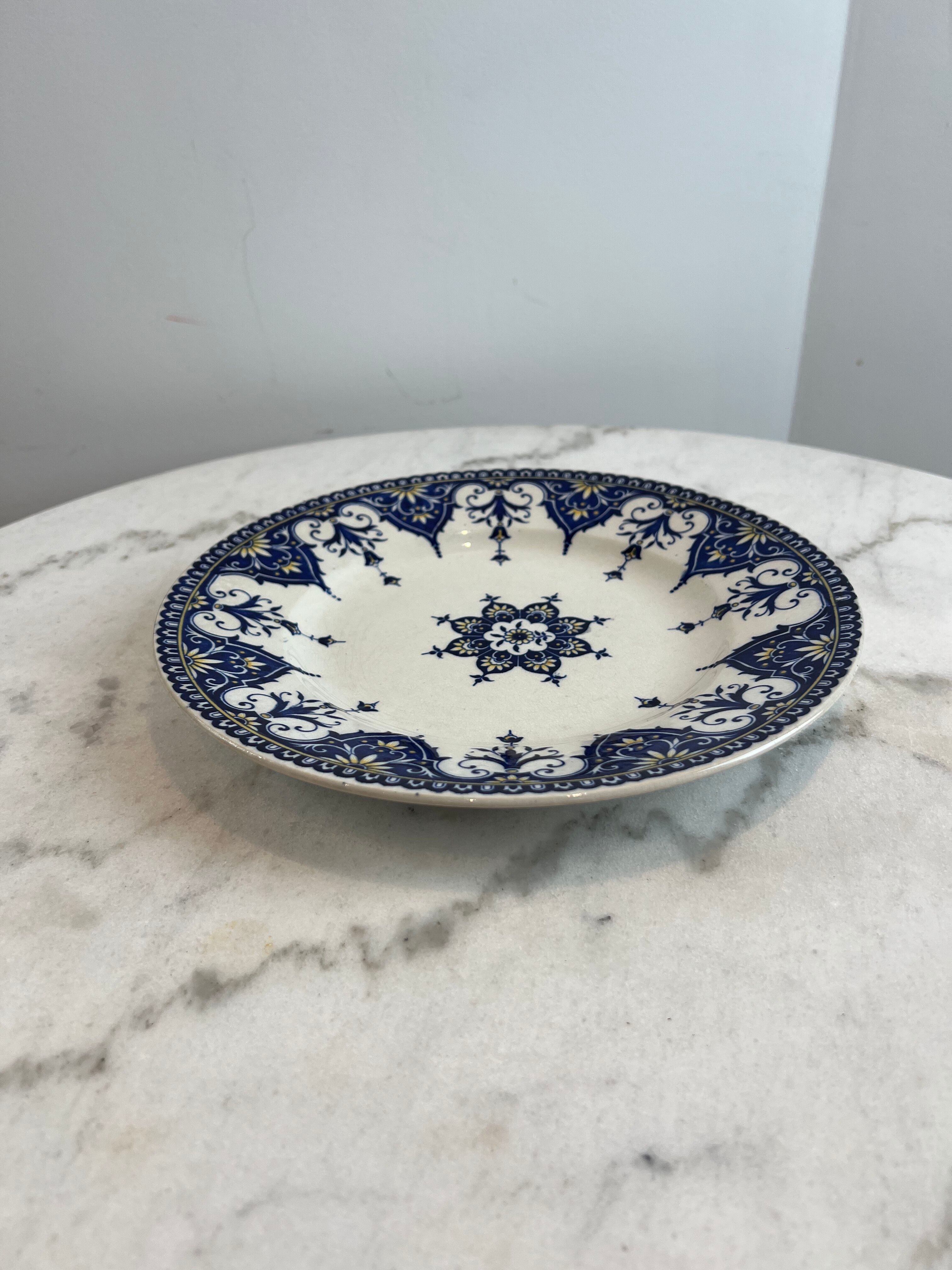 Flat plate ironstone Sarreguemines Cluny