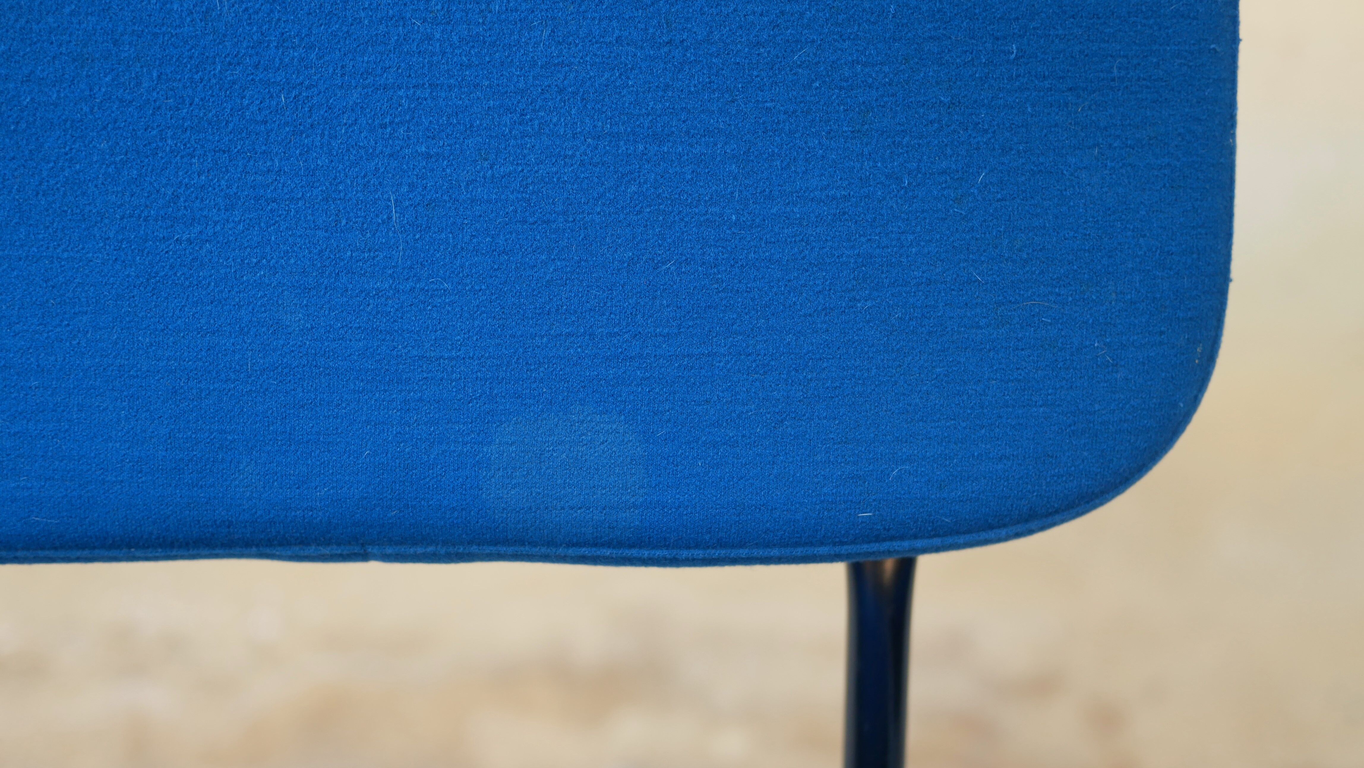 Series of 4 vintage chairs by André Simard for Airborne editions