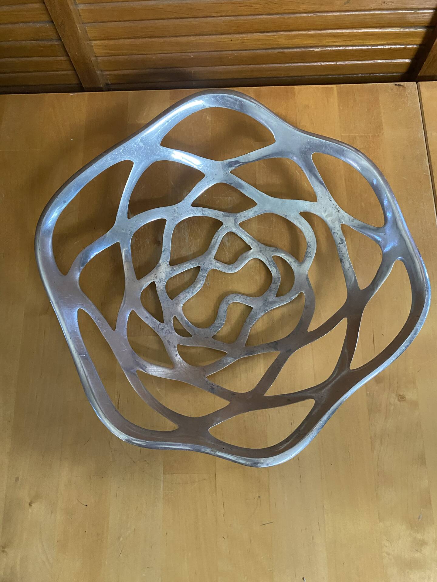 Vintage Style Aluminium Centrepiece Bowl #E406