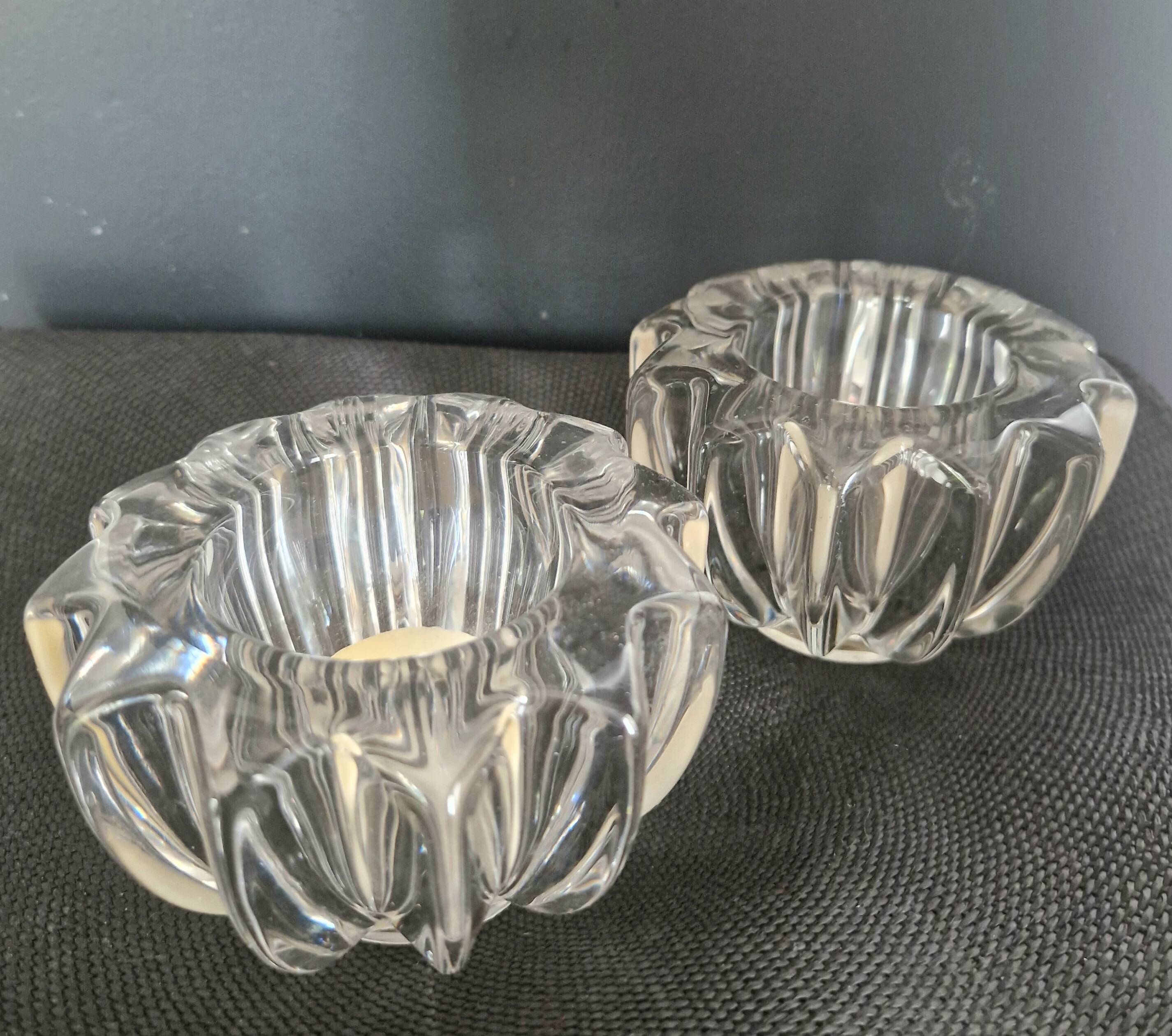 Pair of Art Deco candlesticks in pressed glass moulded signed by AVESN