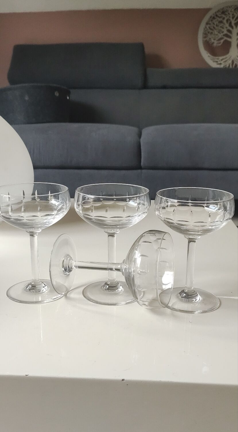 Lot of 6 x Champagne Coupes/Verreries Doyen. Art Deco. In half crystal.