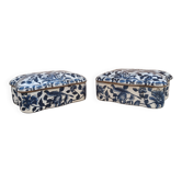 Pair of Chinese porcelain boxes blue and y