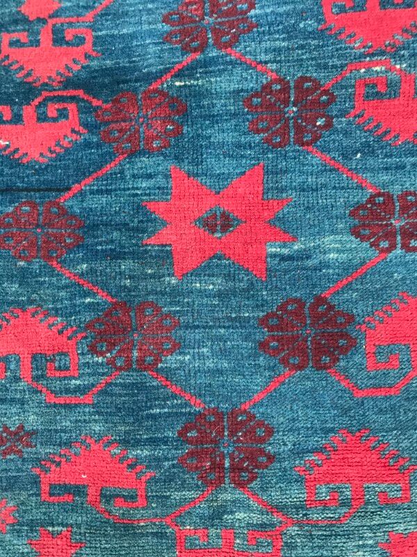 Carpet vintage Turkish Anatolia Yagcibedir done hand 104 X 182 CM