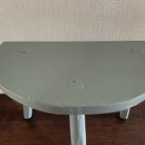 Tripod cowherd stool