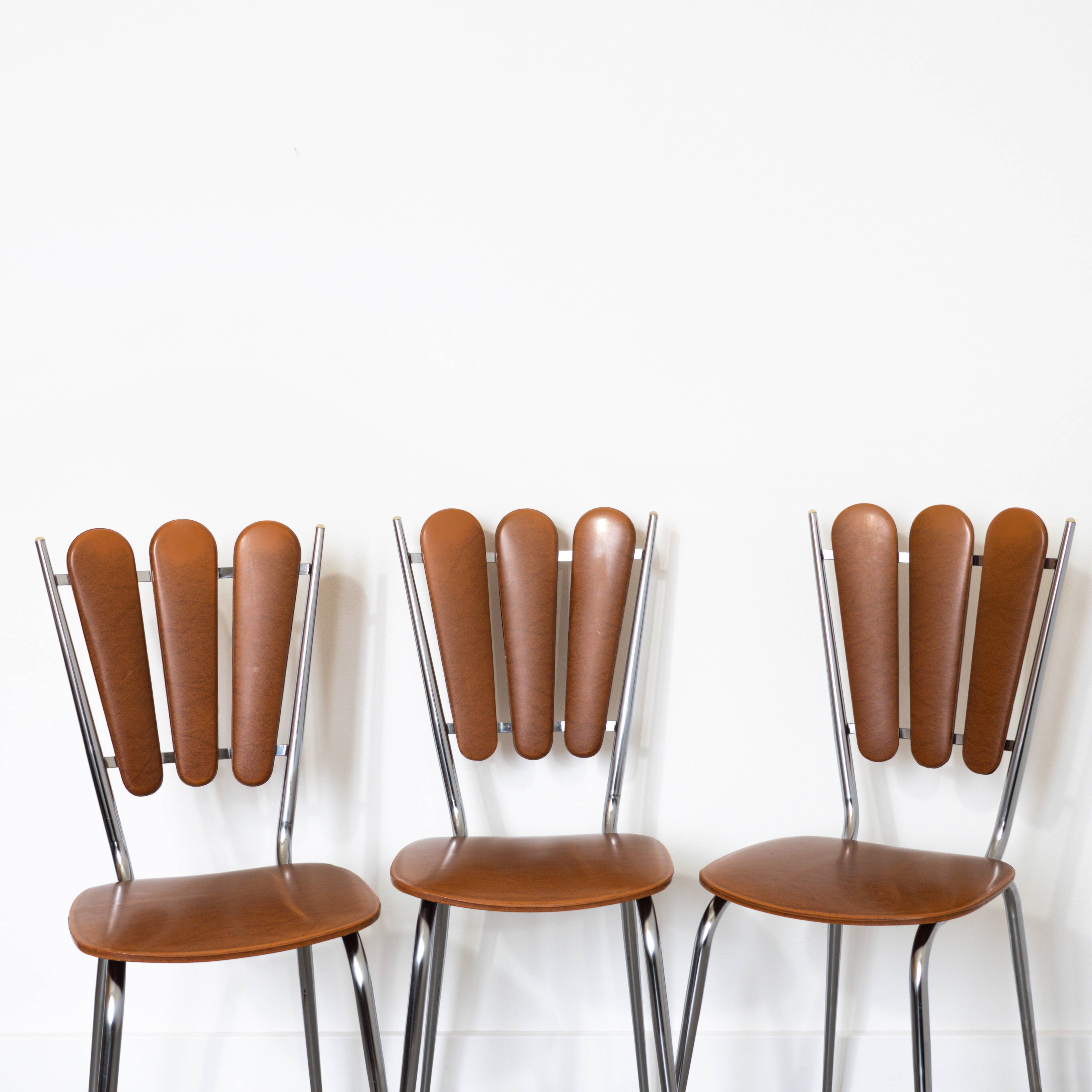Set of 3 tublac petal skai kitchen chairs
