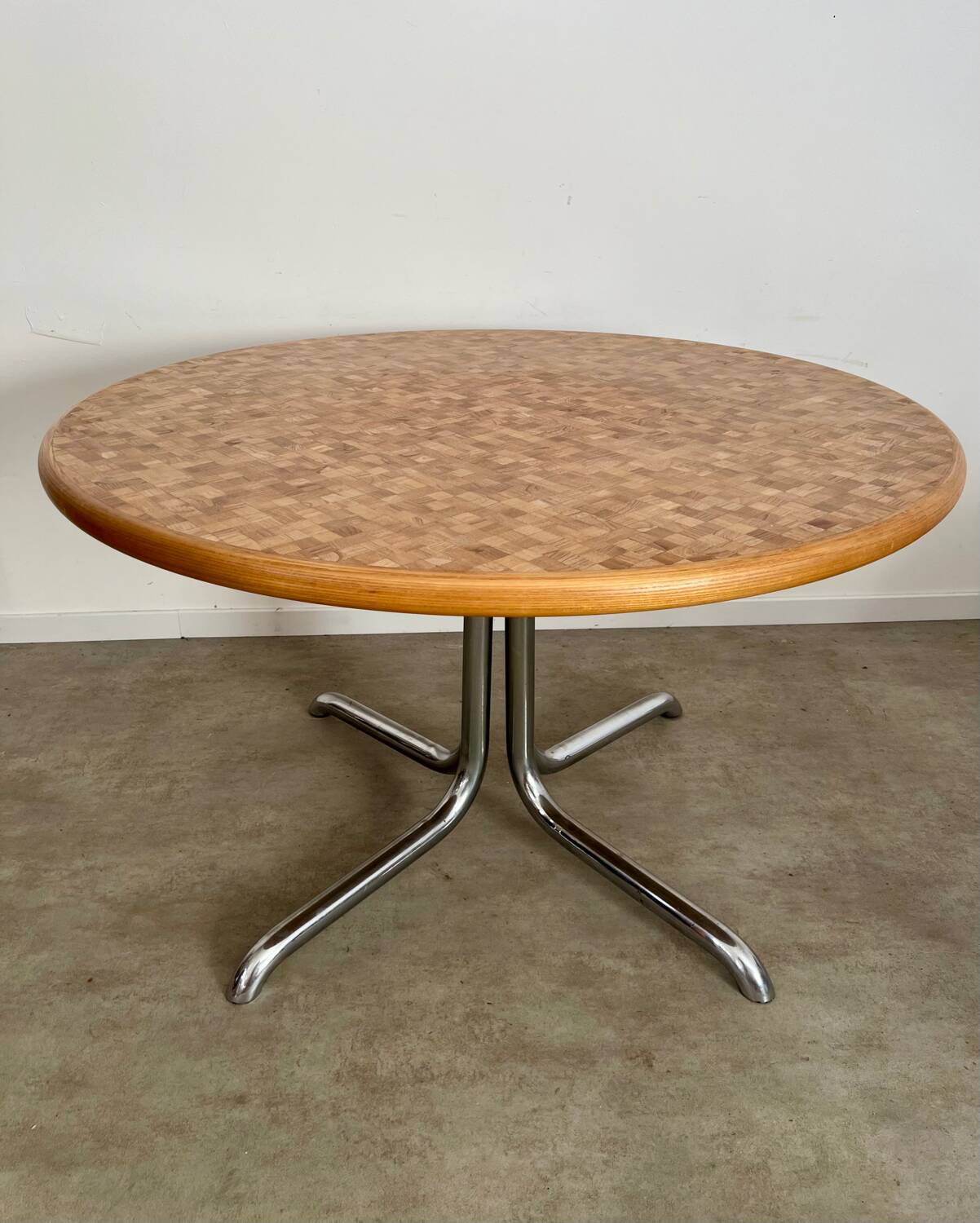 Table en bois marqueté et bois, design Dieter Waeckerlin Idealheim, années 70