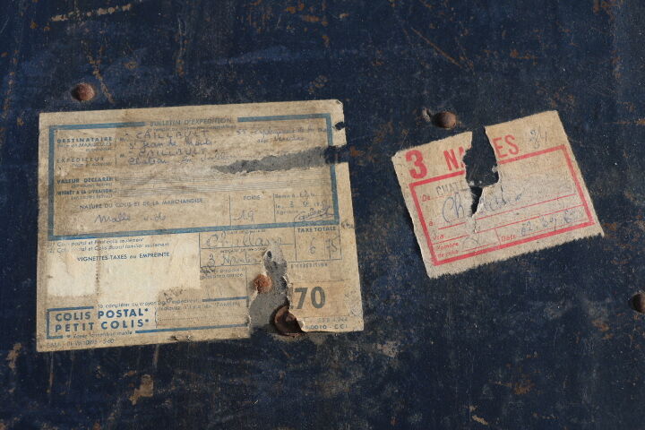 Old large-format trunk 930cm