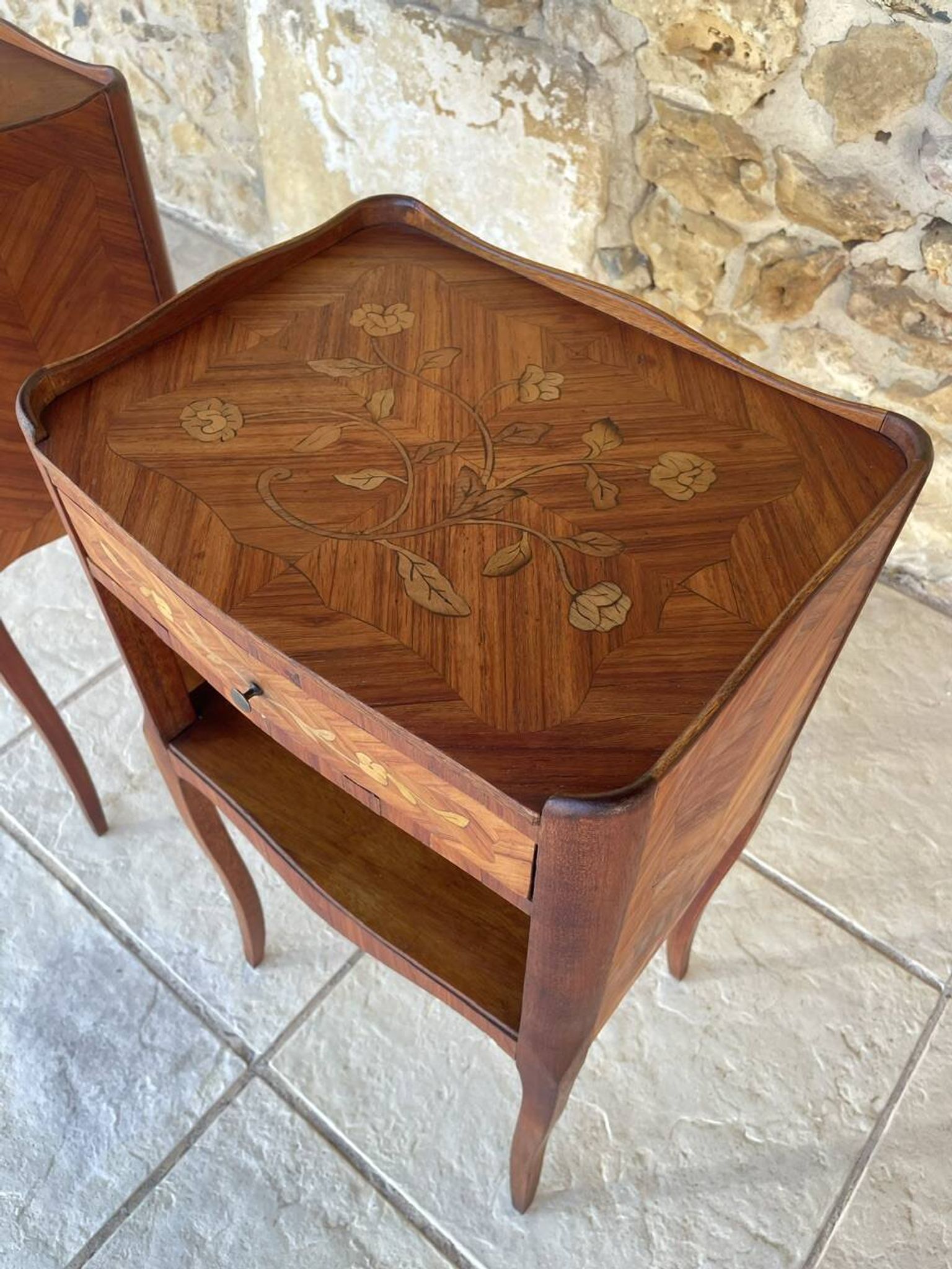 Paire de chevets , Style Louis XV en Palissandre
