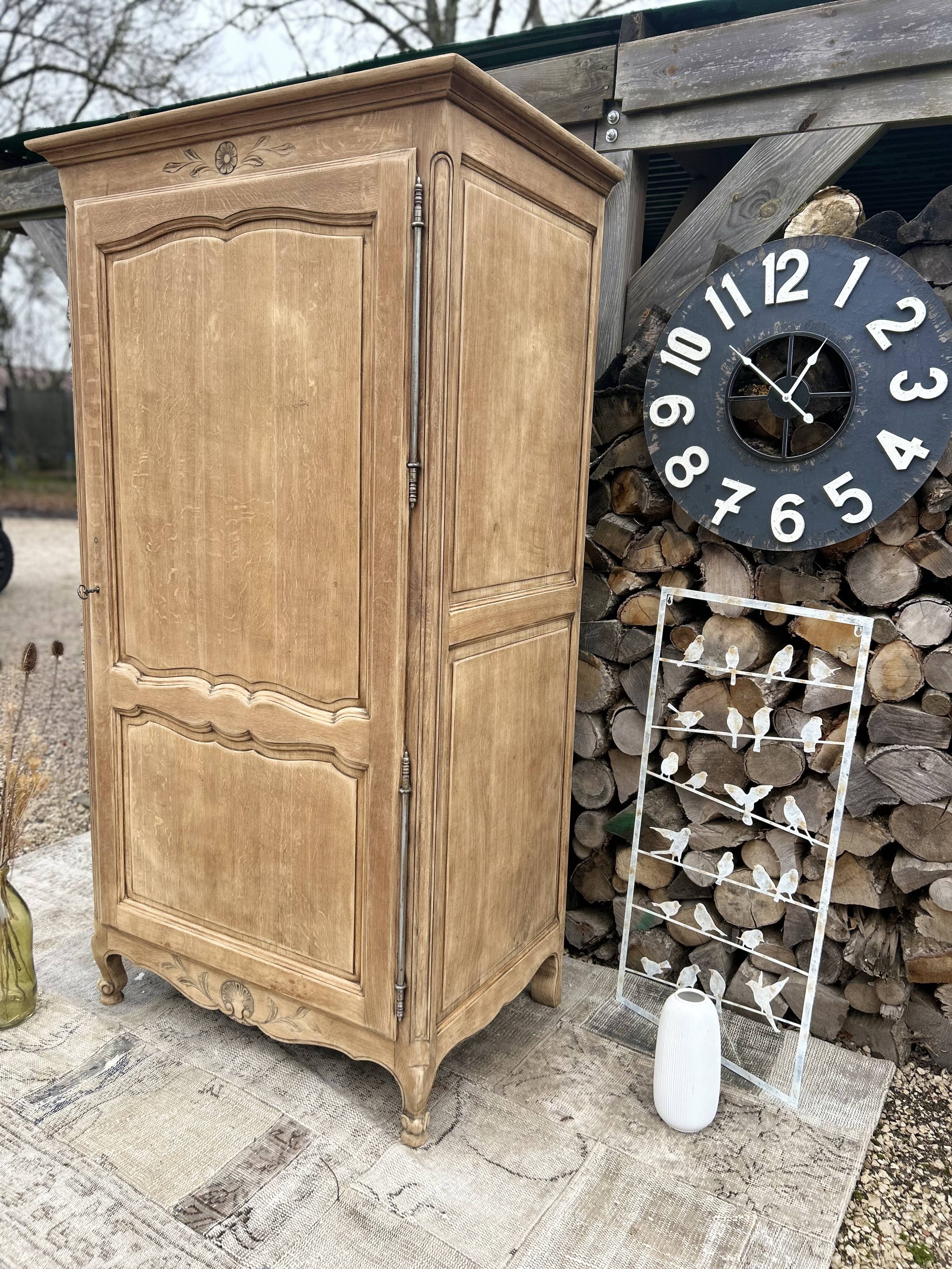 Bonnetière chêne massif rénové