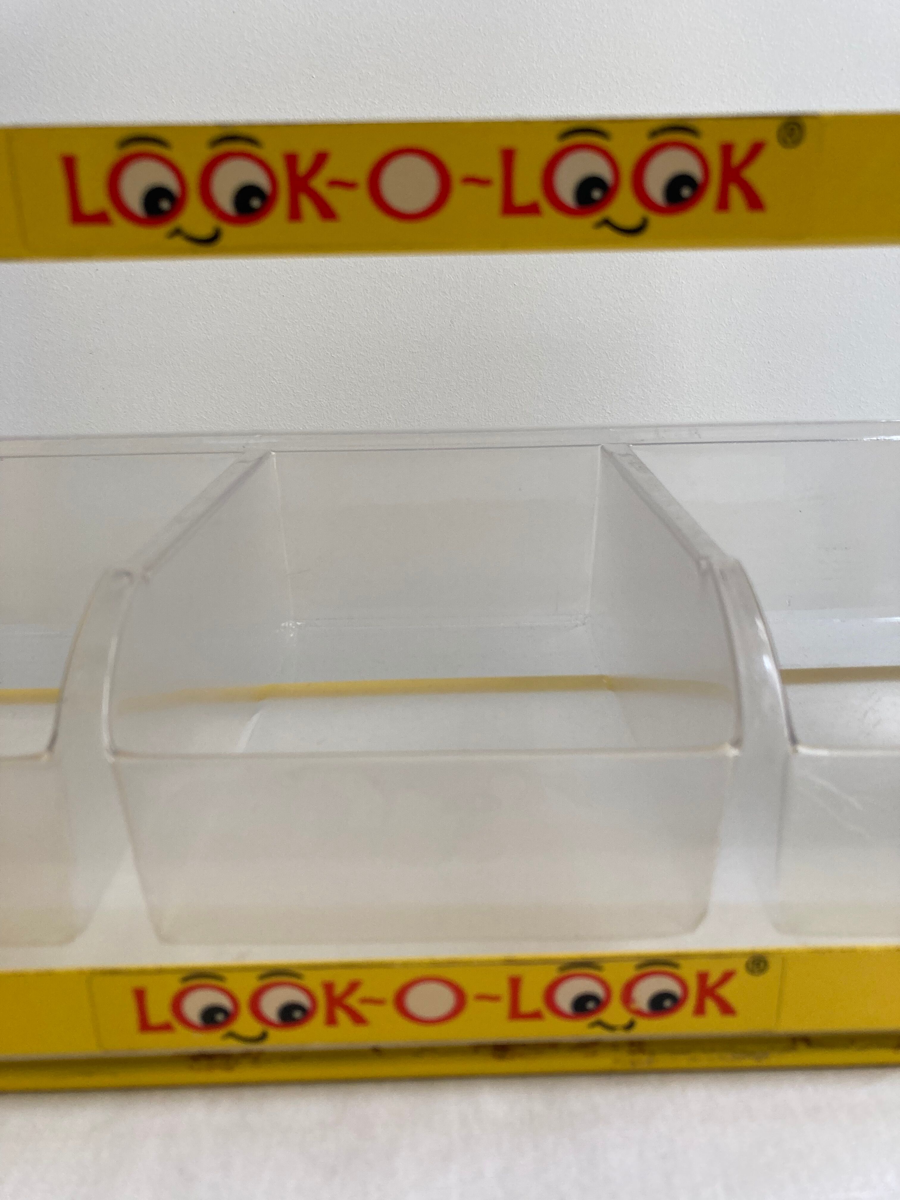 Metal confectionery display Look O Look