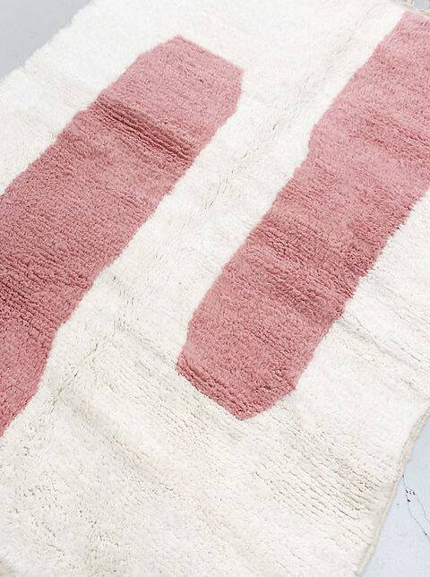 Traditional handmade Beni Ouarin rug size 150 x 250 cm