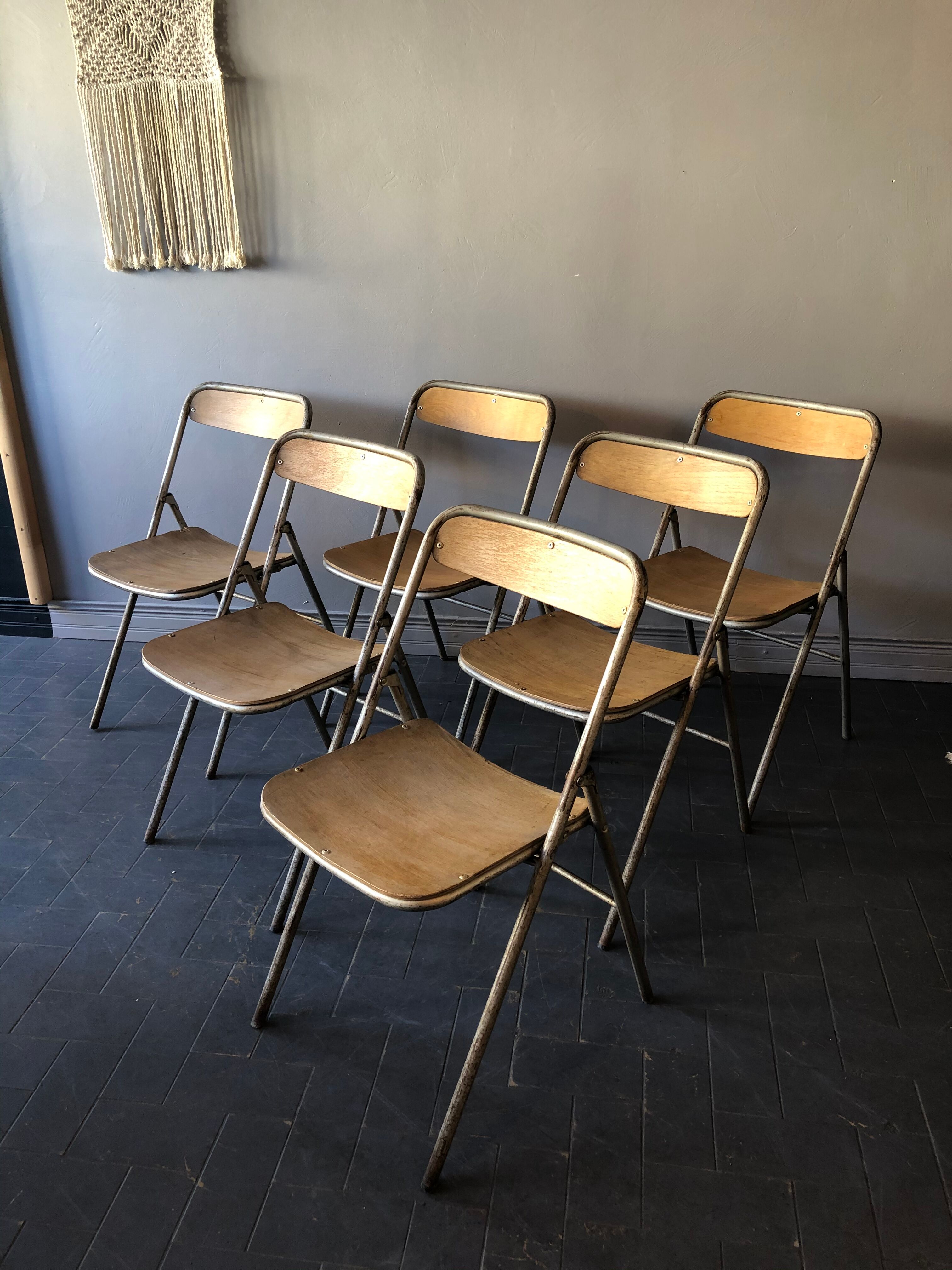 6 vintage folding chairs