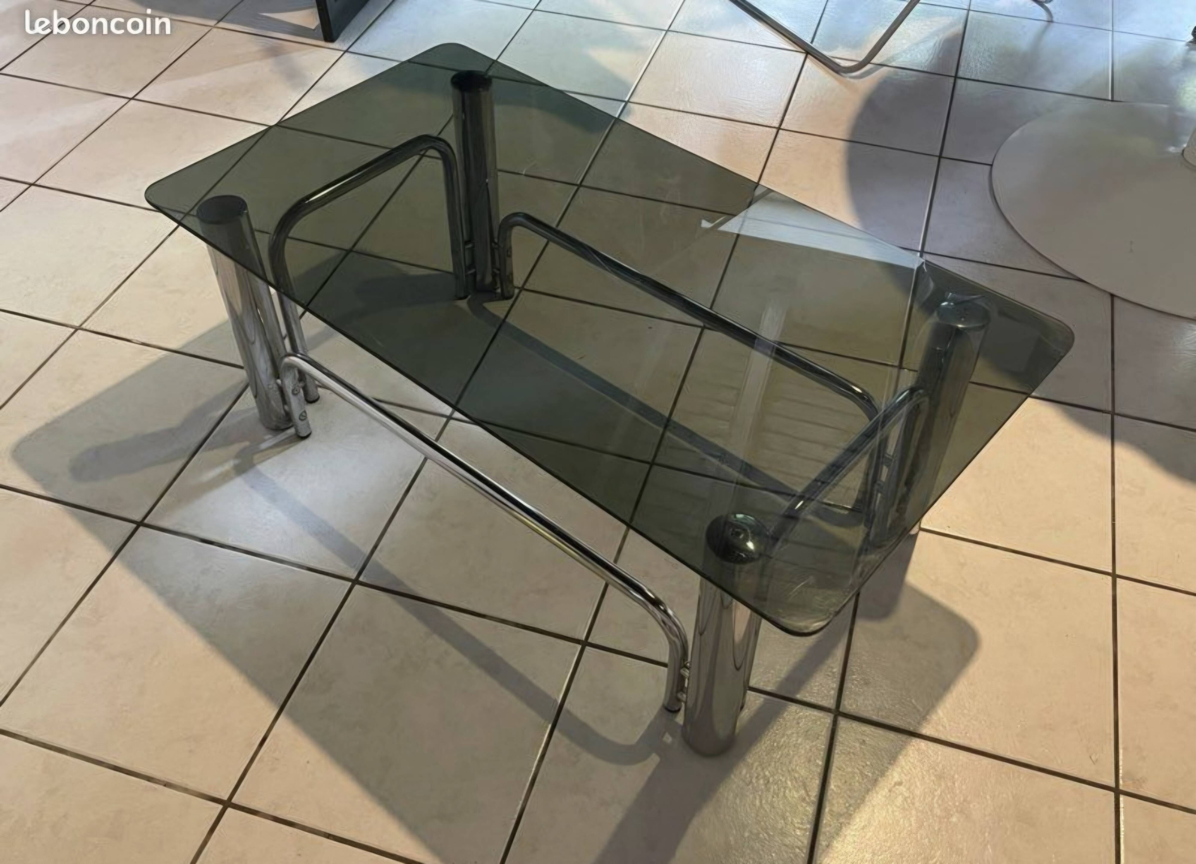 Vintage coffee table in smoked glass and chrome metal, 1970s design.