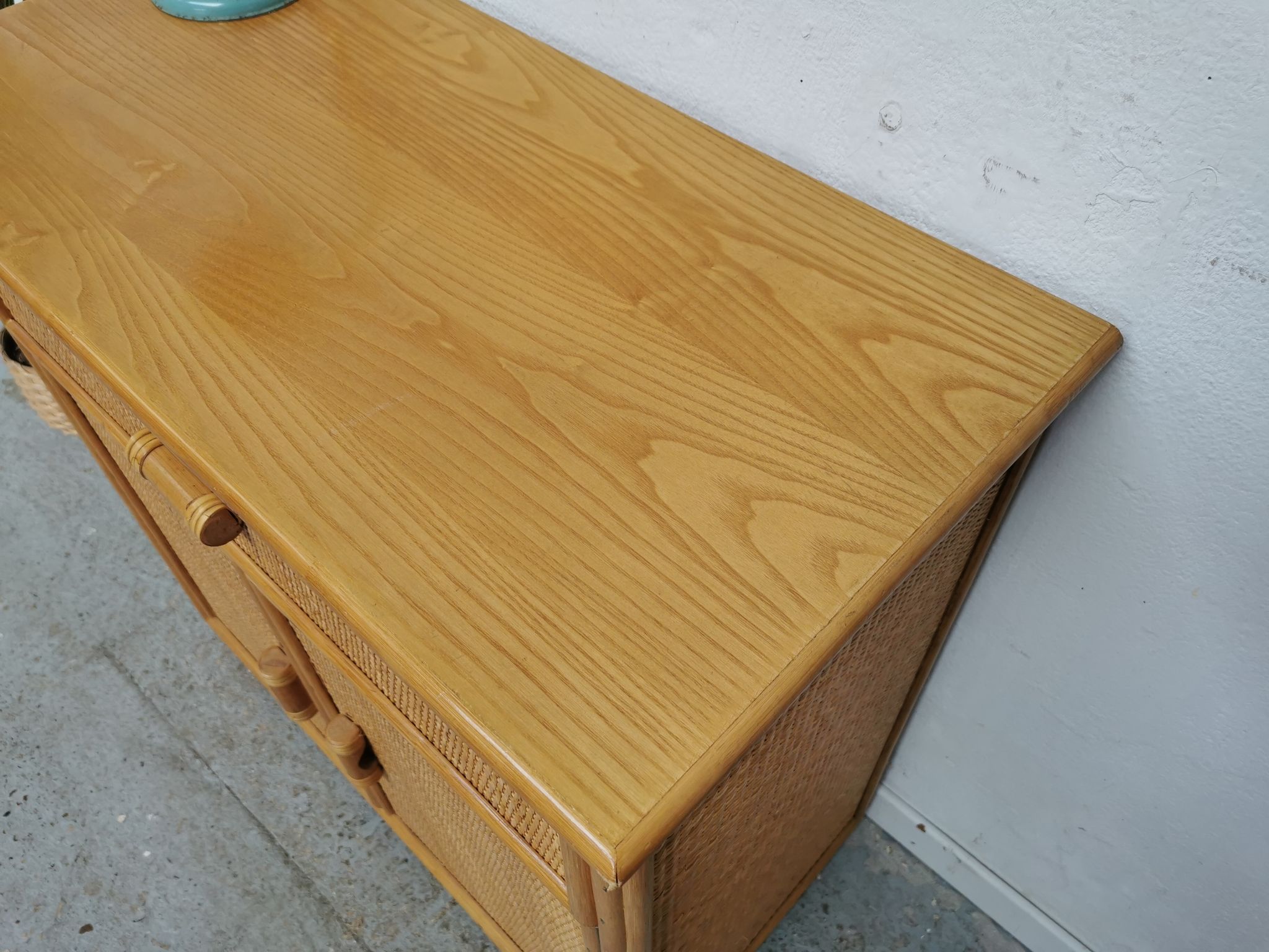 Buffet vintage en rotin Roche Bobois