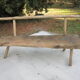 Banc de ferme brutaliste