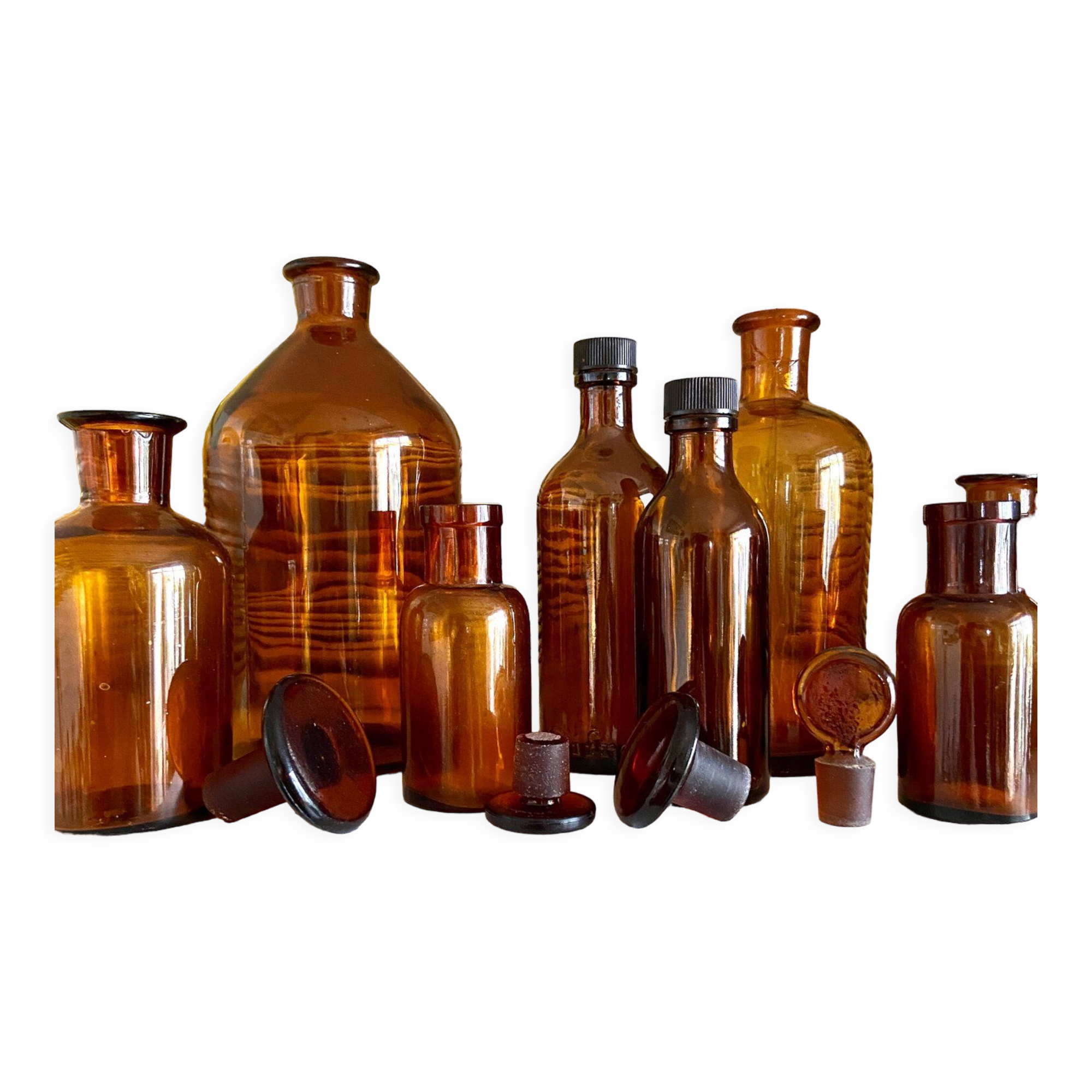 8 amber glass apothecary bottles